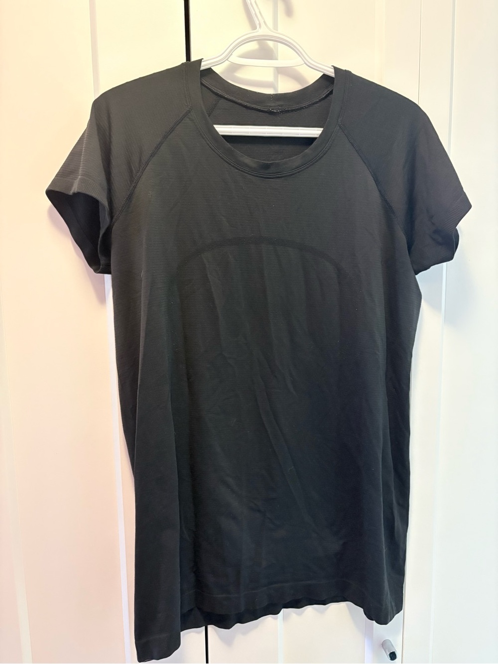 lululemon athletica Black Short Sleeve Crew Neck Tee swiftly tech